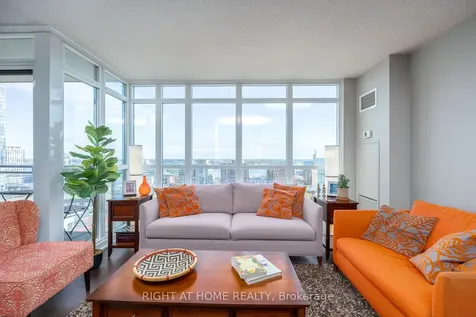 10 Capreol Court Toronto ON M5V 4B3
