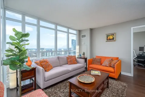 10 Capreol Court Toronto ON M5V 4B3