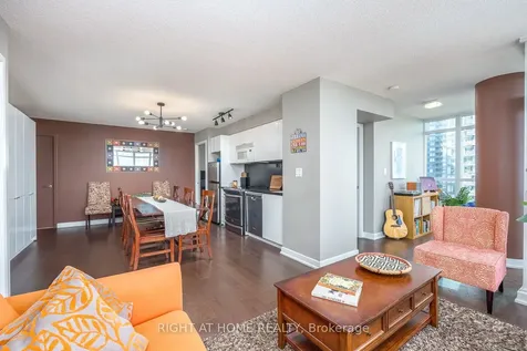 10 Capreol Court Toronto ON M5V 4B3