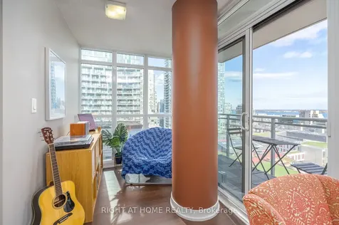 10 Capreol Court Toronto ON M5V 4B3