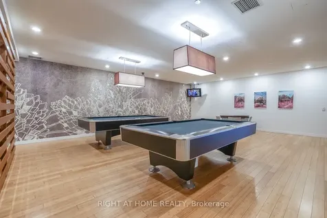 10 Capreol Court Toronto ON M5V 4B3