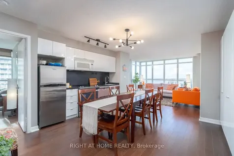 10 Capreol Court Toronto ON M5V 4B3