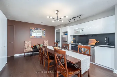 10 Capreol Court Toronto ON M5V 4B3