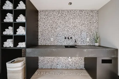 2 Forest Hill Road Toronto ON M4V 2L3
