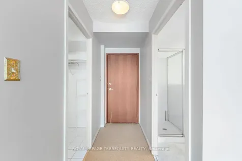 10 Yonge Street Toronto ON M5E 1R4