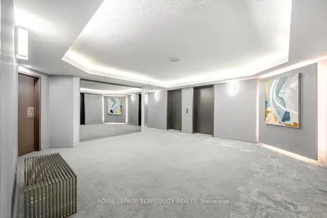 10 Yonge Street Toronto ON M5E 1R4