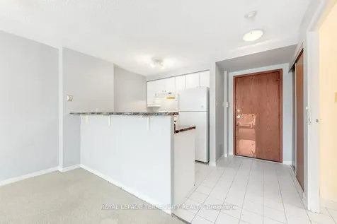 10 Yonge Street Toronto ON M5E 1R4
