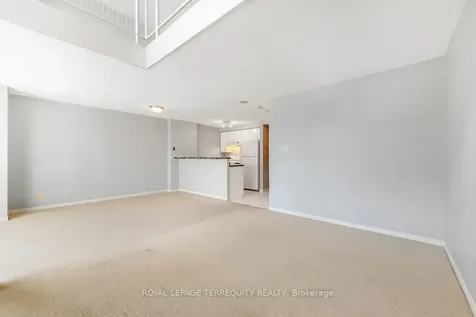 10 Yonge Street Toronto ON M5E 1R4