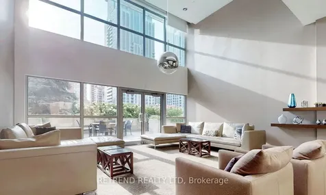 386 Yonge Street Toronto ON M5B 0A5