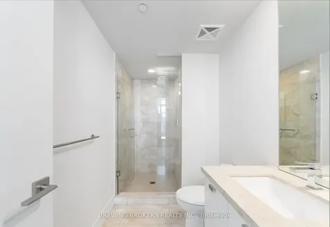 32 Davenport Road Toronto ON M5R 0B5