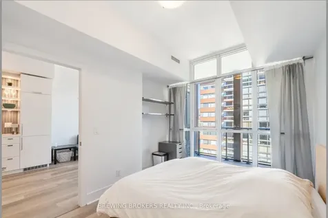 32 Davenport Road Toronto ON M5R 0B5