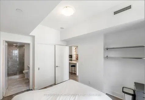 32 Davenport Road Toronto ON M5R 0B5