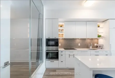 32 Davenport Road Toronto ON M5R 0B5