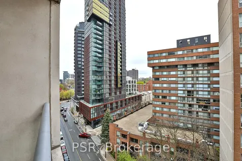 8 Scollard Street Toronto ON M5R 1M2