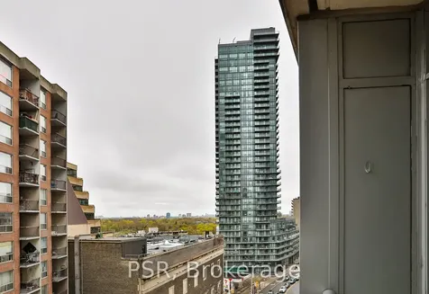 8 Scollard Street Toronto ON M5R 1M2