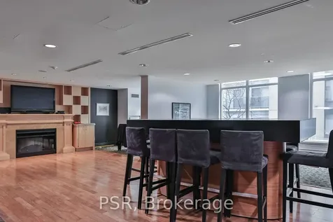 8 Scollard Street Toronto ON M5R 1M2