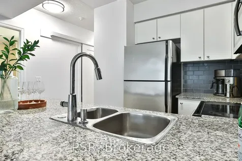 8 Scollard Street Toronto ON M5R 1M2