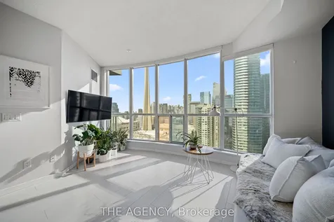 208 Queens Quay W Toronto ON M5J 2Y5
