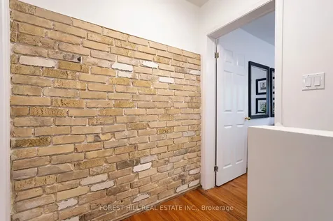 7 Cleveland Street Toronto ON M4S 2V9