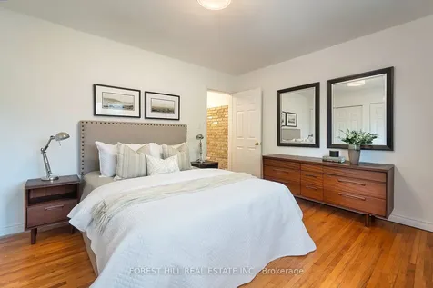 7 Cleveland Street Toronto ON M4S 2V9