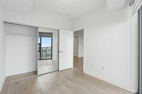 11 Wellesley Street W Toronto ON M4Y 0G4