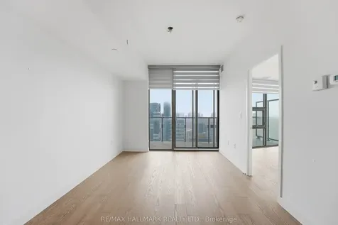 11 Wellesley Street W Toronto ON M4Y 0G4