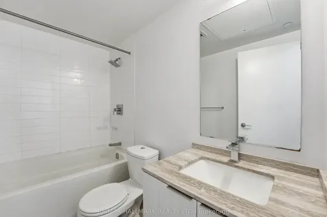 11 Wellesley Street W Toronto ON M4Y 0G4