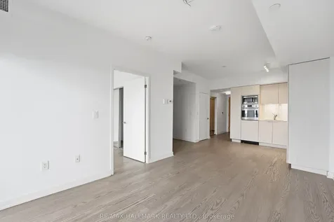 11 Wellesley Street W Toronto ON M4Y 0G4