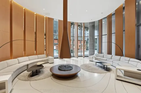 11 Wellesley Street W Toronto ON M4Y 0G4