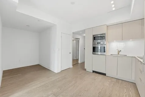 11 Wellesley Street W Toronto ON M4Y 0G4
