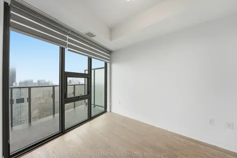 11 Wellesley Street W Toronto ON M4Y 0G4