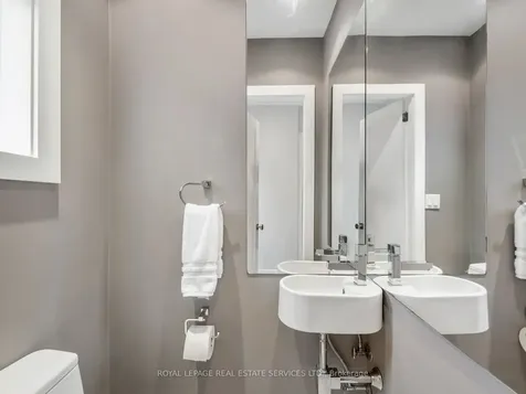 185 Glen Cedar Road Toronto ON M6C 3G9