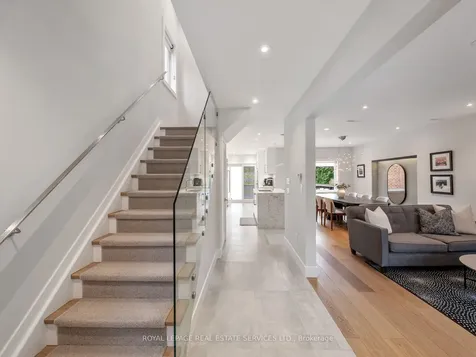 185 Glen Cedar Road Toronto ON M6C 3G9
