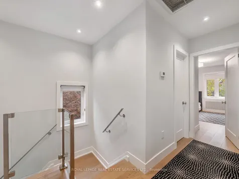 185 Glen Cedar Road Toronto ON M6C 3G9