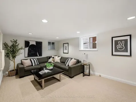 185 Glen Cedar Road Toronto ON M6C 3G9