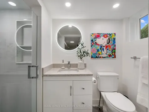 185 Glen Cedar Road Toronto ON M6C 3G9