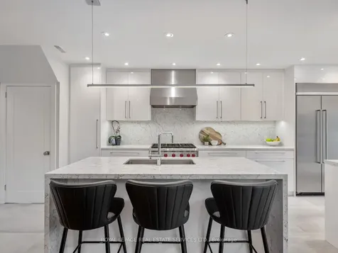 185 Glen Cedar Road Toronto ON M6C 3G9