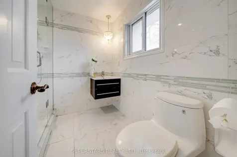 76 Hobart Drive Toronto ON M2J 3J7