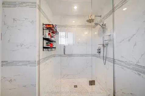 76 Hobart Drive Toronto ON M2J 3J7