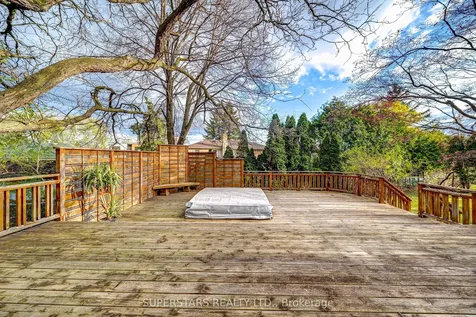 76 Hobart Drive Toronto ON M2J 3J7