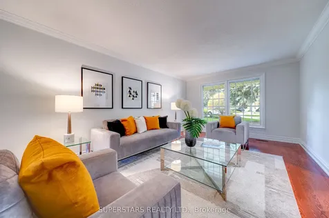 76 Hobart Drive Toronto ON M2J 3J7
