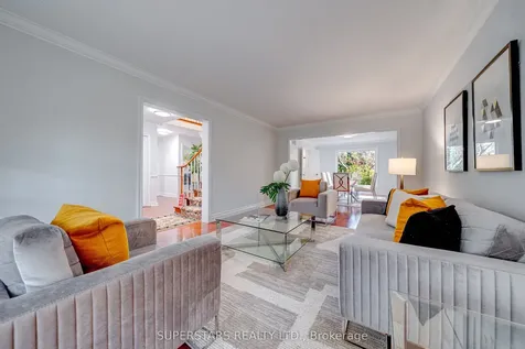76 Hobart Drive Toronto ON M2J 3J7