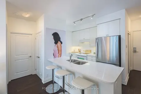 530 St Clair Avenue W Toronto ON M6C 0A2
