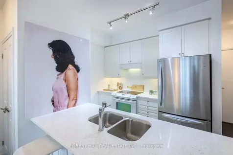 530 St Clair Avenue W Toronto ON M6C 0A2