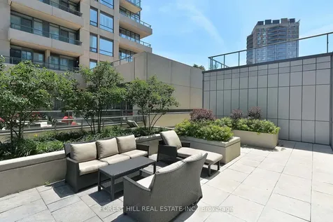 530 St Clair Avenue W Toronto ON M6C 0A2