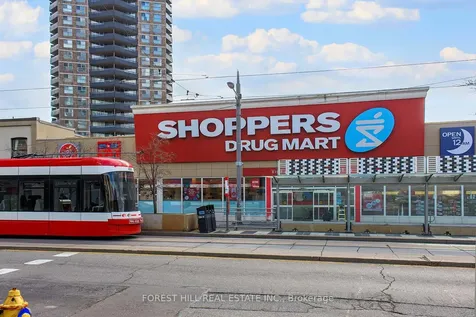 530 St Clair Avenue W Toronto ON M6C 0A2