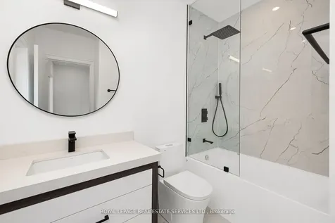 1352 Mount Pleasant Road Toronto ON M4N 2T5