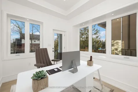 1352 Mount Pleasant Road Toronto ON M4N 2T5