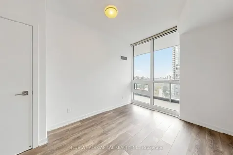 56 Forest Manor Road Toronto ON M2J 0E5