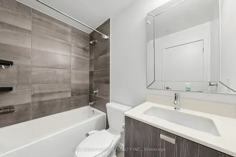 56 Forest Manor Road Toronto ON M2J 0E5